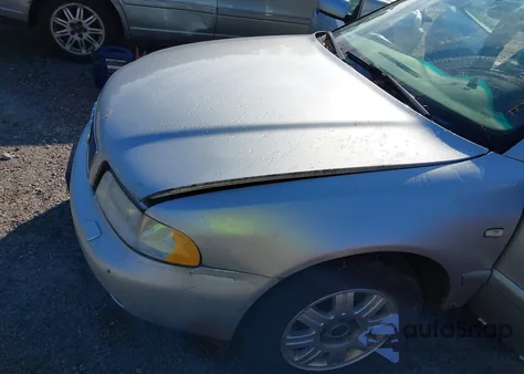 1999 Audi A4 1.8T Quattro из США, поврежденный, VIN WAUCB28D4XA307232